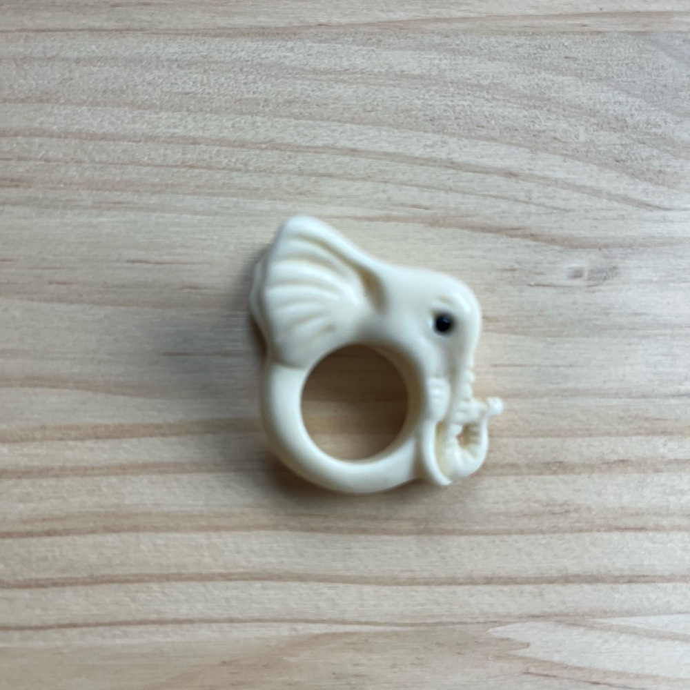 Elephant Side Trunk Pinky Ring White